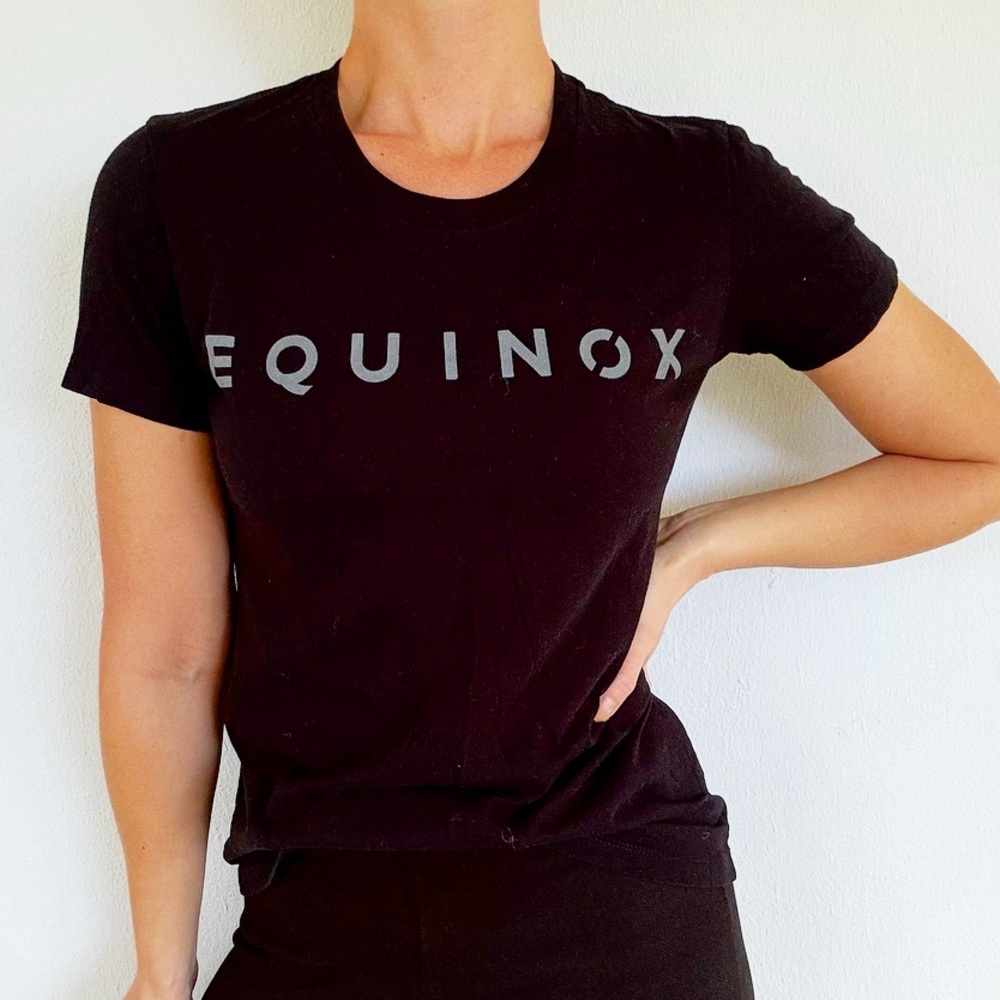 Equinox black cotton workout logo short sleeve tee size medium